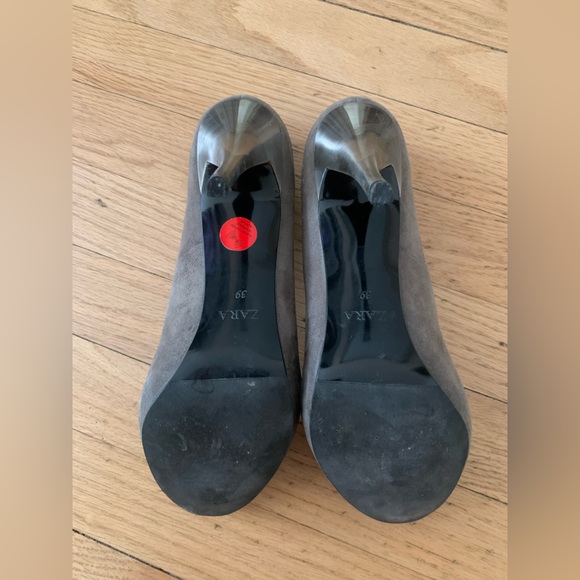 ZARA - Grey suede high heels w platform - size 8 - like new condition - Picture 8 of 11